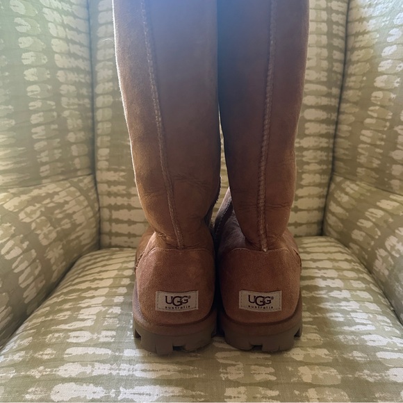Ugg Classic Tall Chestnut Boots - Picture 4 of 6